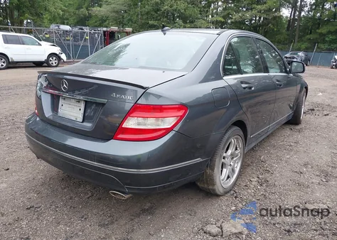 2009 Mercedes-Benz C 300 Luxury 4Matic/Sport 4Matic из США, поврежденный, VIN WDDGF81X89F236791
